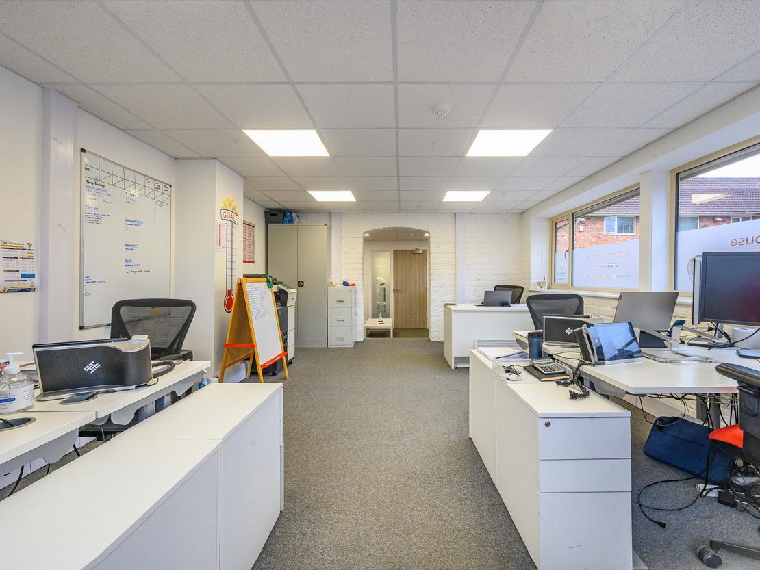 Suite 4 The Premium Inn, Altofts Lane, Castleford, West Yorkshire, WF10 5PZ