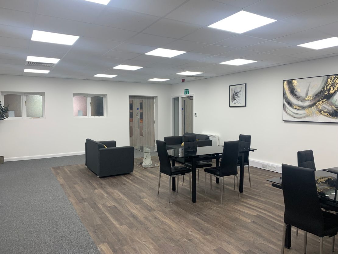 Suite 4 The Premium Inn, Altofts Lane, Castleford, West Yorkshire, WF10 5PZ