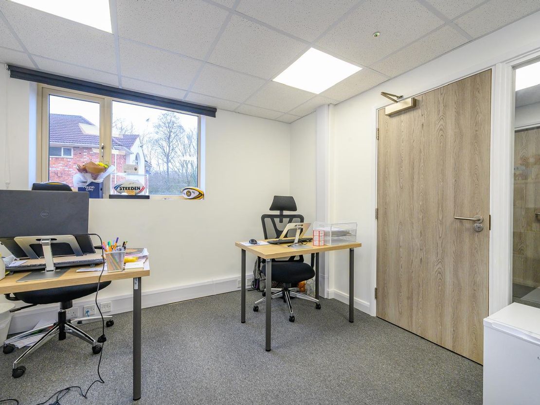 Suite 4 The Premium Inn, Altofts Lane, Castleford, West Yorkshire, WF10 5PZ