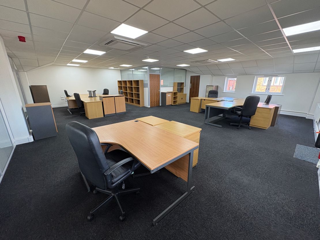Pulford House, Bell Meadow Business Park, Park Lane, Pulford, Chester, Cheshire, CH4 9EP