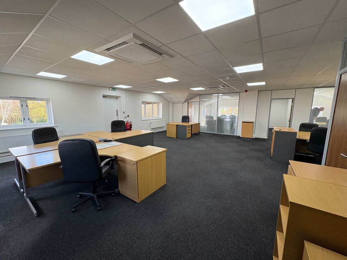 Pulford House, Bell Meadow Business Park, Park Lane, Pulford, Chester, Cheshire, CH4 9EP