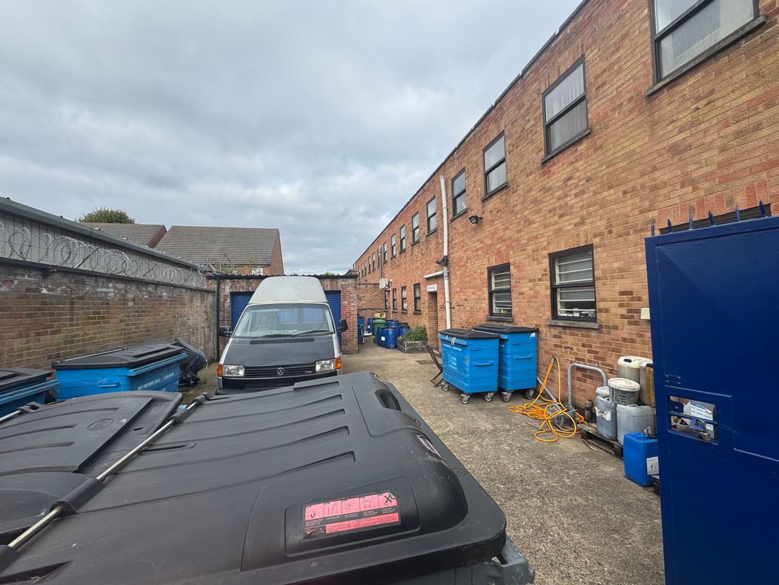 97 St Peter's Street, Syston, Leicestershire, LE7 1HL