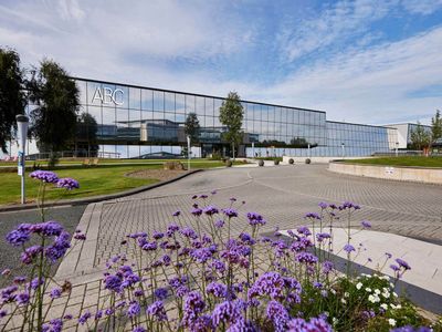 Property Image for 2-Work White Rose Park, Arlington Business Centre, Millshaw Park Lane, Leeds, West Yorkshire, LS11 0NE