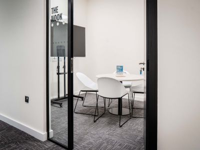 Property Image for 2-Work White Rose Park, Arlington Business Centre, Millshaw Park Lane, Leeds, West Yorkshire, LS11 0NE