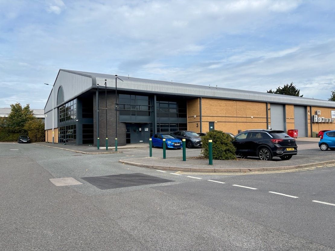 Unit 3 Sundon Business Park, Dencora Way, Luton, LU3 3HP