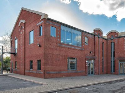 Property Image for 3 Waterside Court, Waterside Drive, Langley, Slough, SL3 6EZ