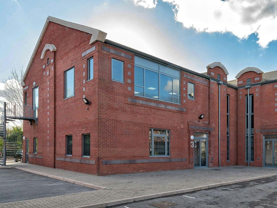 3 Waterside Court, Waterside Drive, Langley, Slough, SL3 6EZ