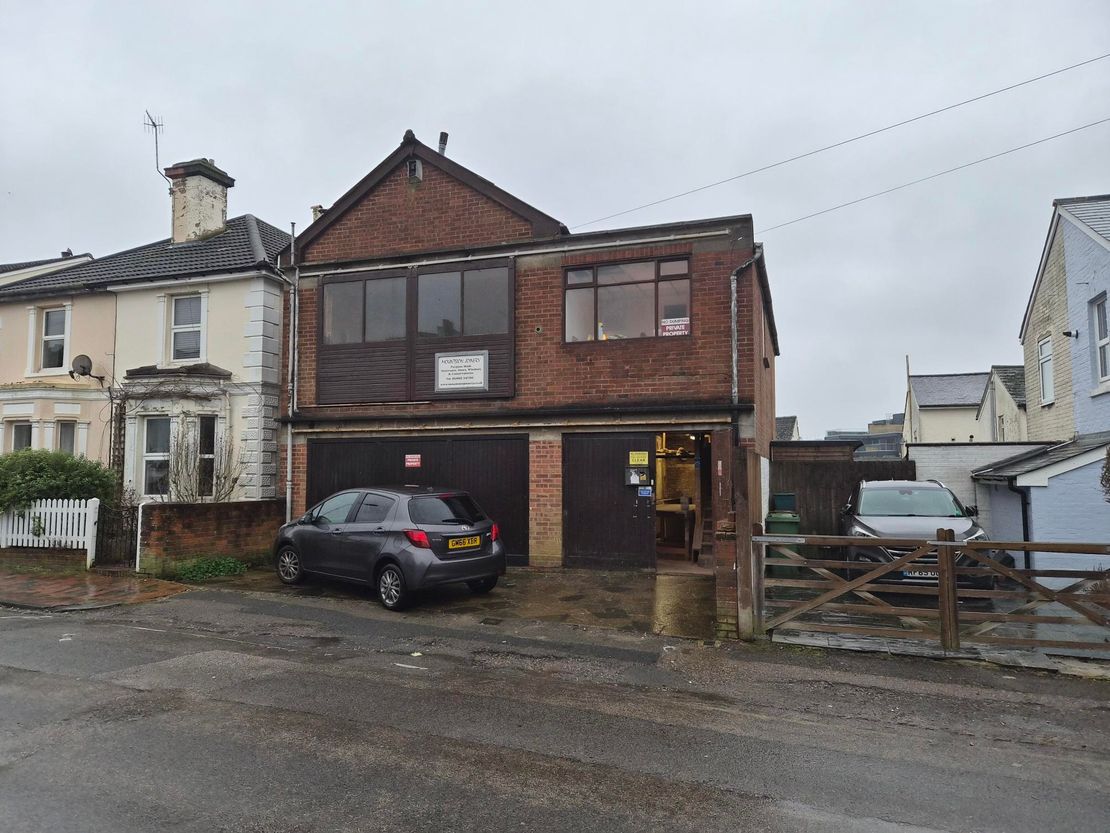 17 Avon Street, Tunbridge Wells, Kent, TN1 2JG