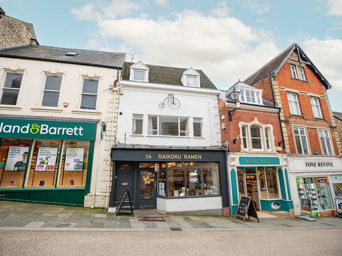 14 High Street, Stroud, Gloucestershire, GL5 1AZ