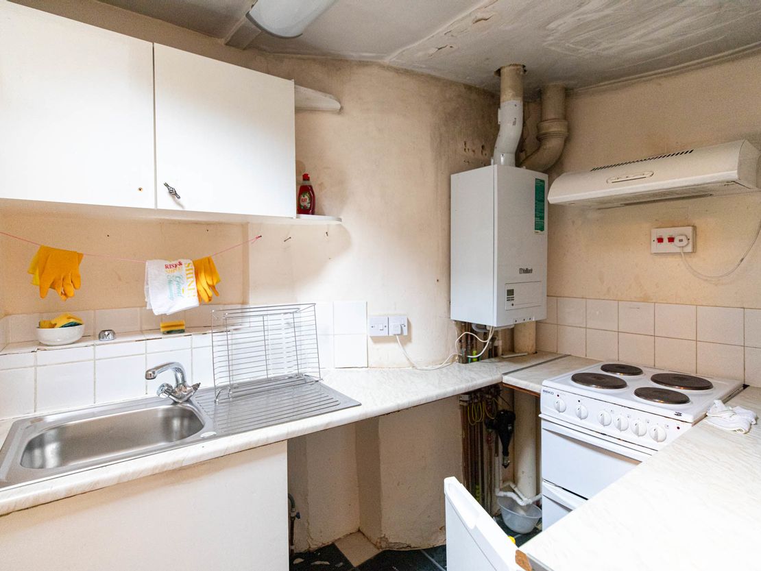 14 High Street, Stroud, Gloucestershire, GL5 1AZ