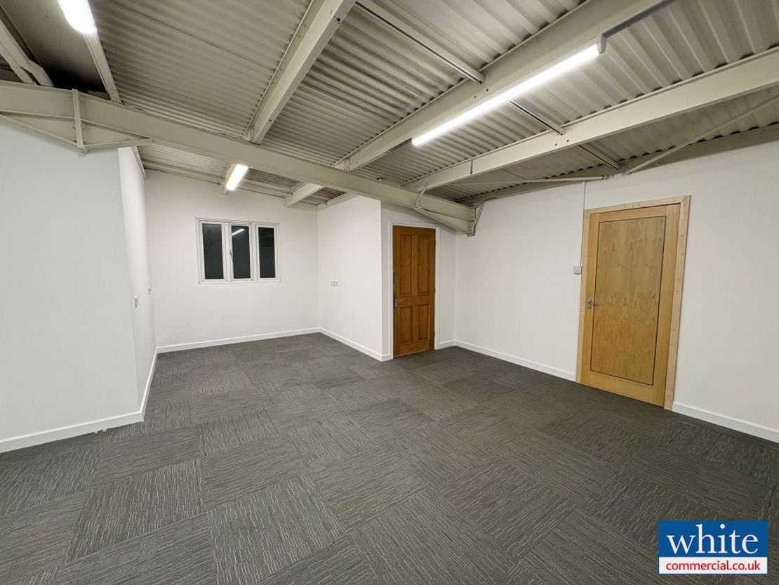 Unit L10, Area D Telford Road, Bicester, OX26 4LD