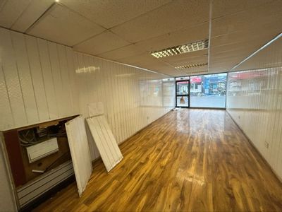 Property Image for 31a High Street, Grantham, Grantham, Nottinghamshire, NG31 6PH
