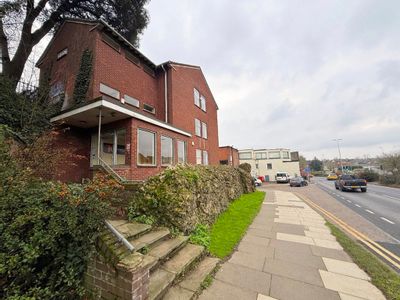Property Image for Town Wall House, 4 Balkerne Hill, Colchester, CO3 3AD
