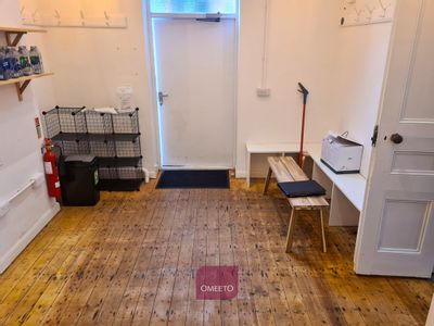 Property Image for 1b Wyllie Mews, Burton-On-Trent, Staffordshire, DE14 1BF