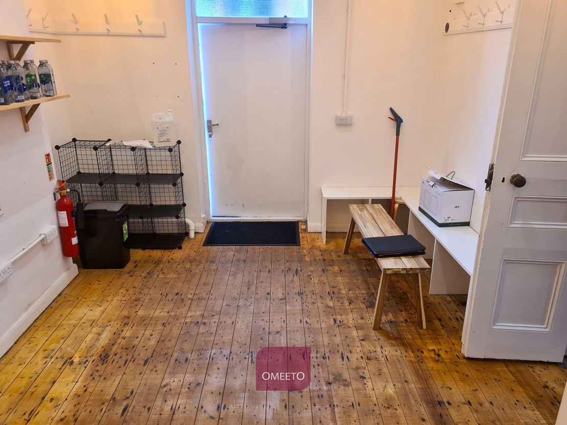 1b Wyllie Mews, Burton-On-Trent, Staffordshire, DE14 1BF