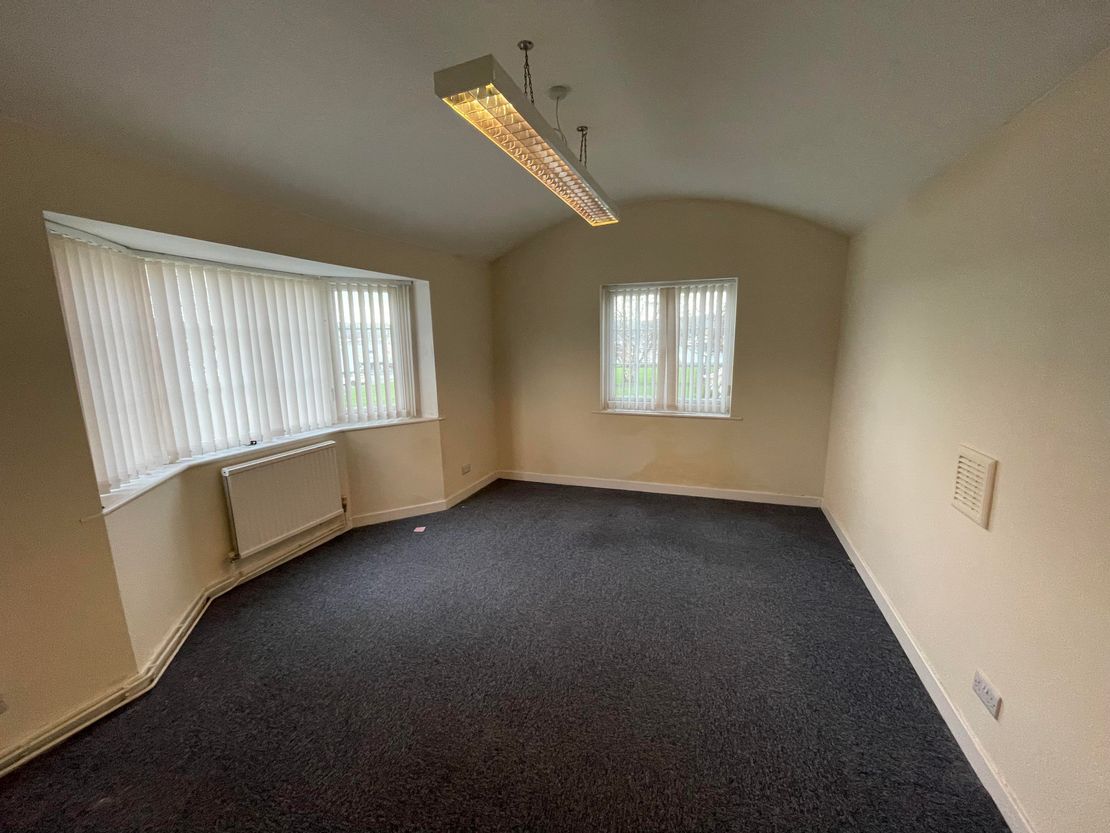 Hendy, Port Penrhyn, Bangor, Gwynedd, LL57 4HN