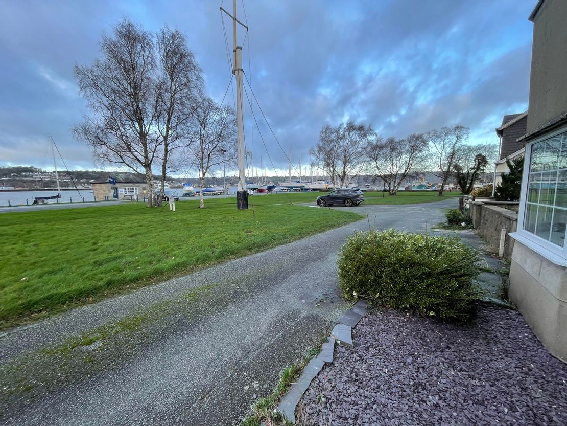 Hendy, Port Penrhyn, Bangor, Gwynedd, LL57 4HN