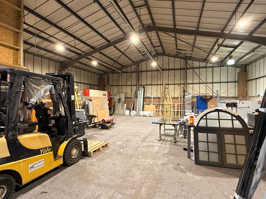 Unit 5 Thames House, Long Reach Road, Barking, Essex, IG11 0JR