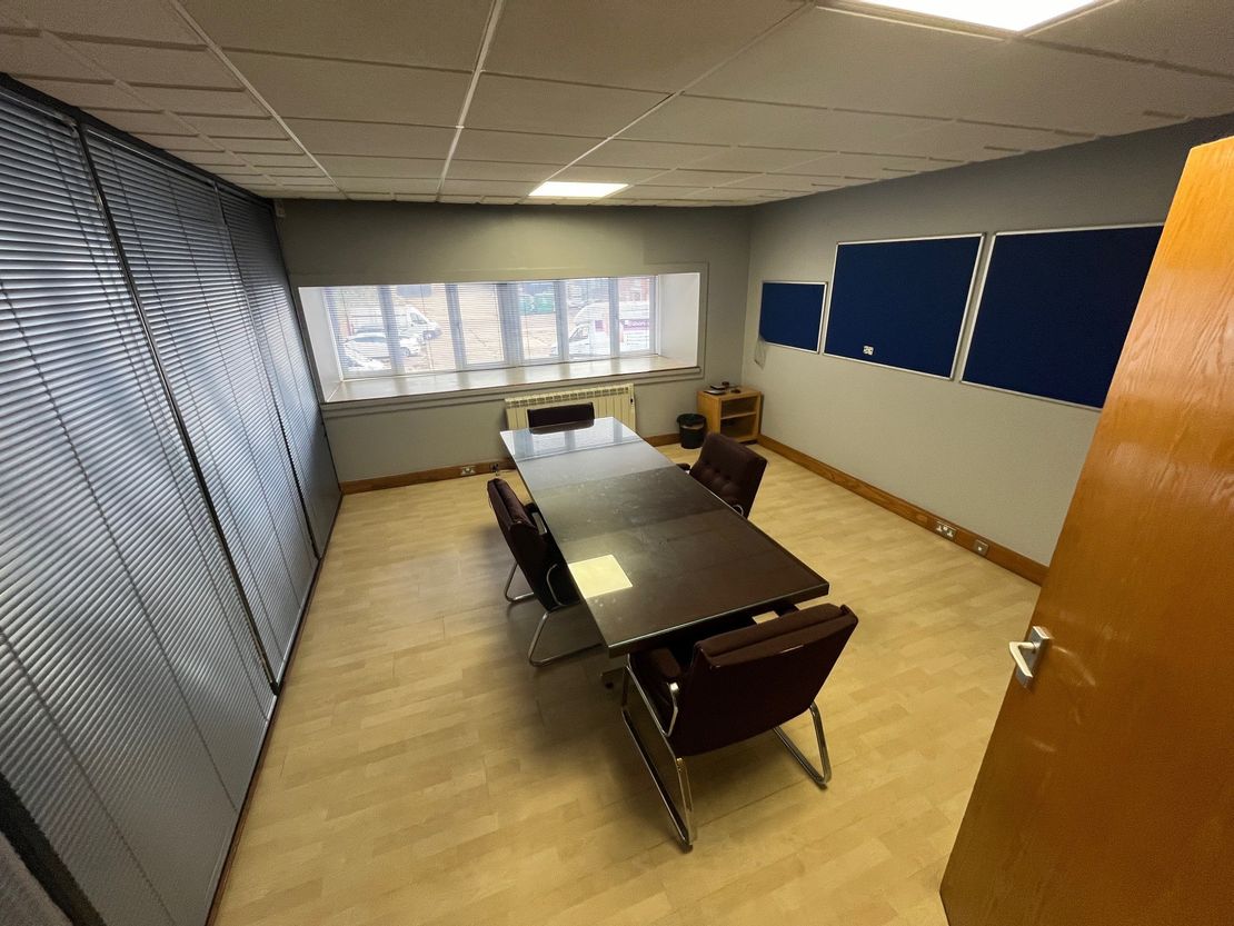 Unit E Riverside Court, Wharf Way, Glen Parva, Leicester, Leicestershire, LE2 9TF