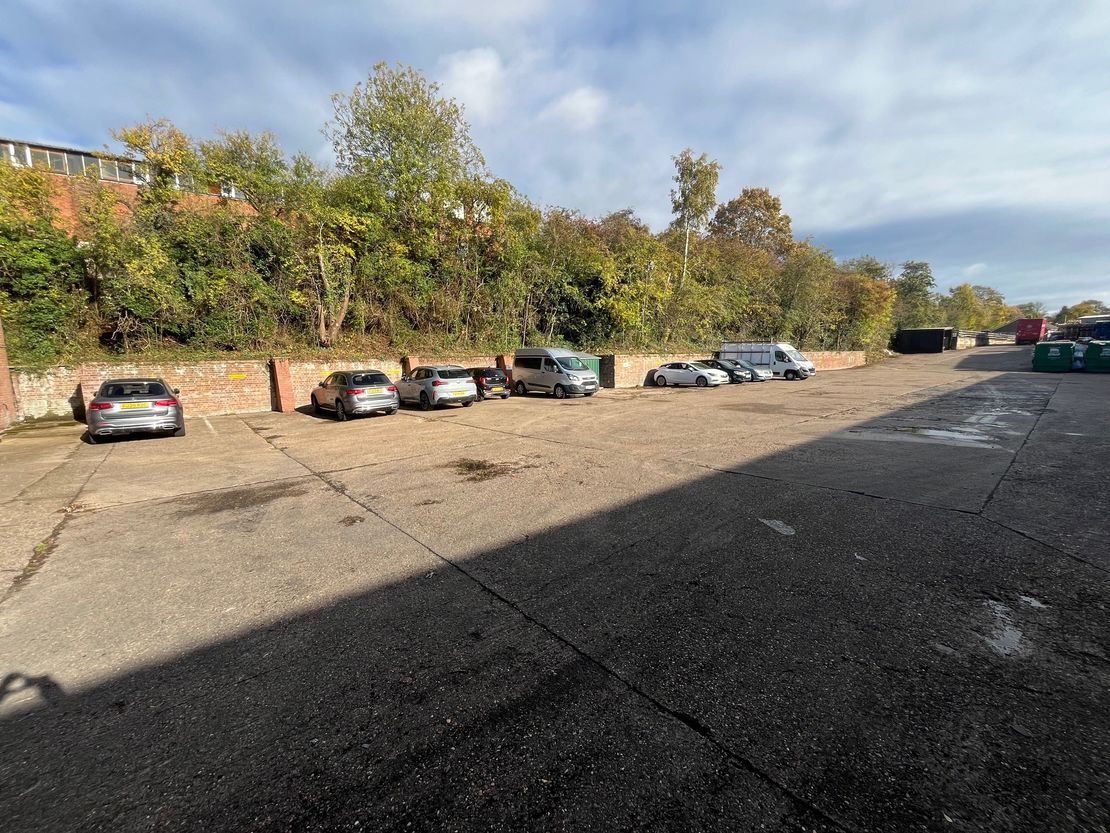 Unit E Riverside Court, Wharf Way, Glen Parva, Leicester, Leicestershire, LE2 9TF
