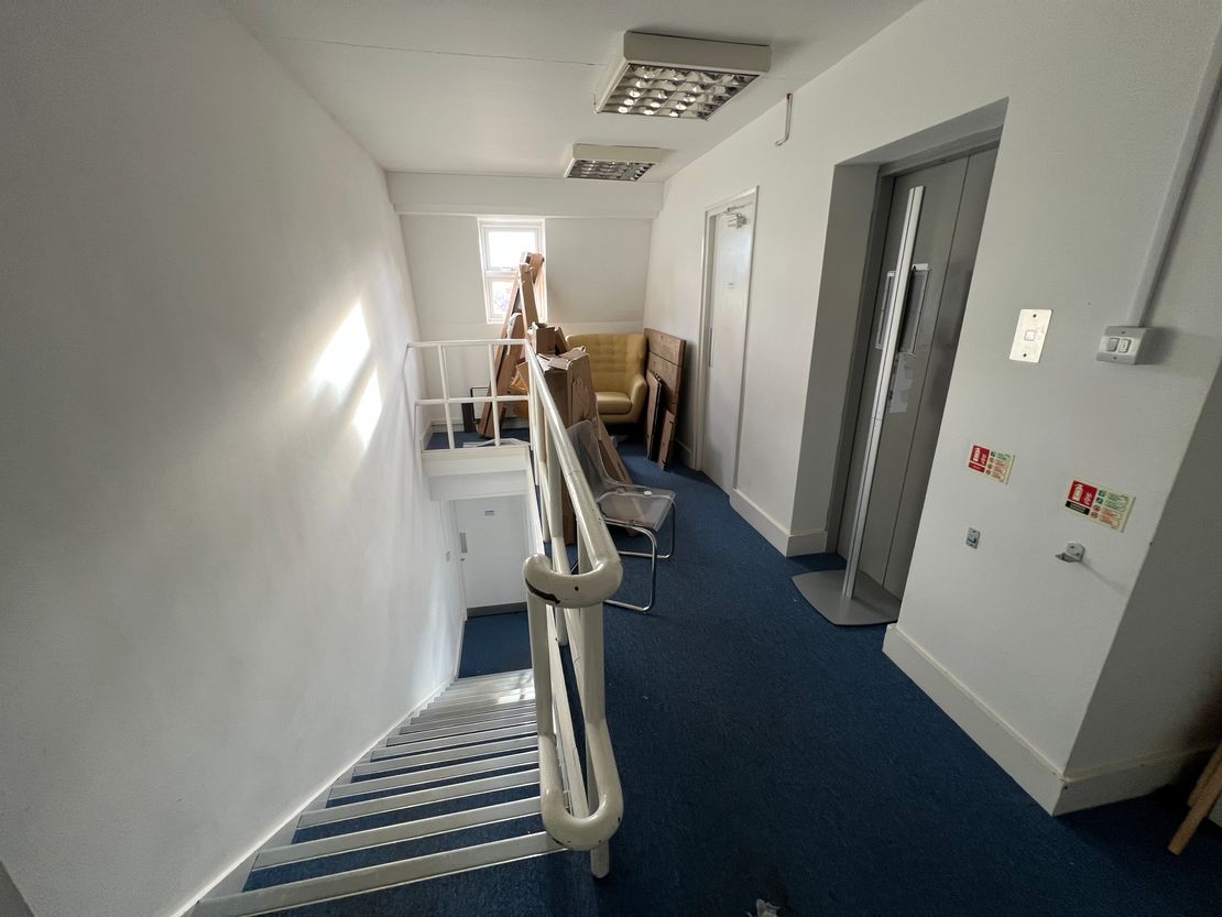 7-9 Baker Street, Weybridge, Surrey, KT13 8AF