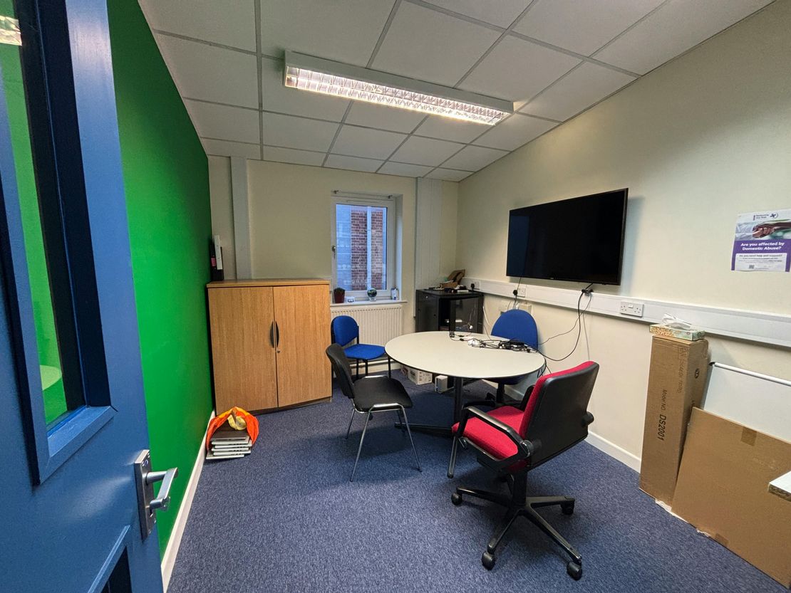 2nd Floor Office Suite, Marlborough House, 71 High Street, Kidlington, OX5 2DN