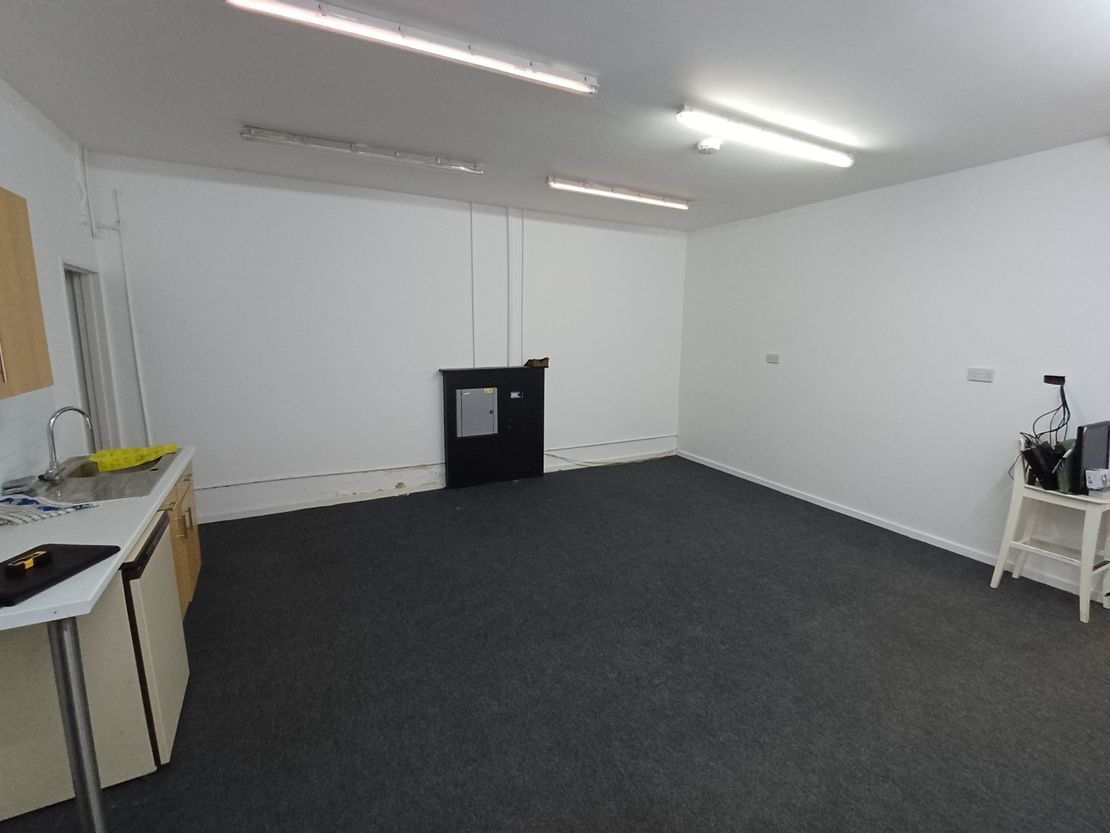 20 Leeming Road, Borehamwood, Hertfordshire, WD6 4DU