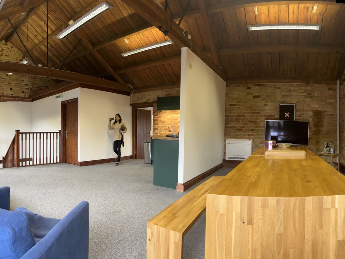 3 Water End Barns, Eversholt, Nr Woburn, Bedfordshire, MK17 9EA