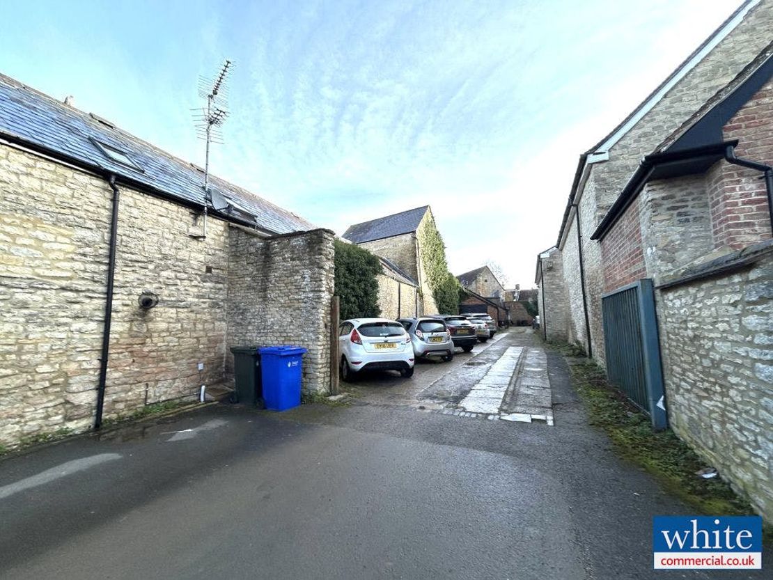 36 Market Square, Bicester, OX26 6AG