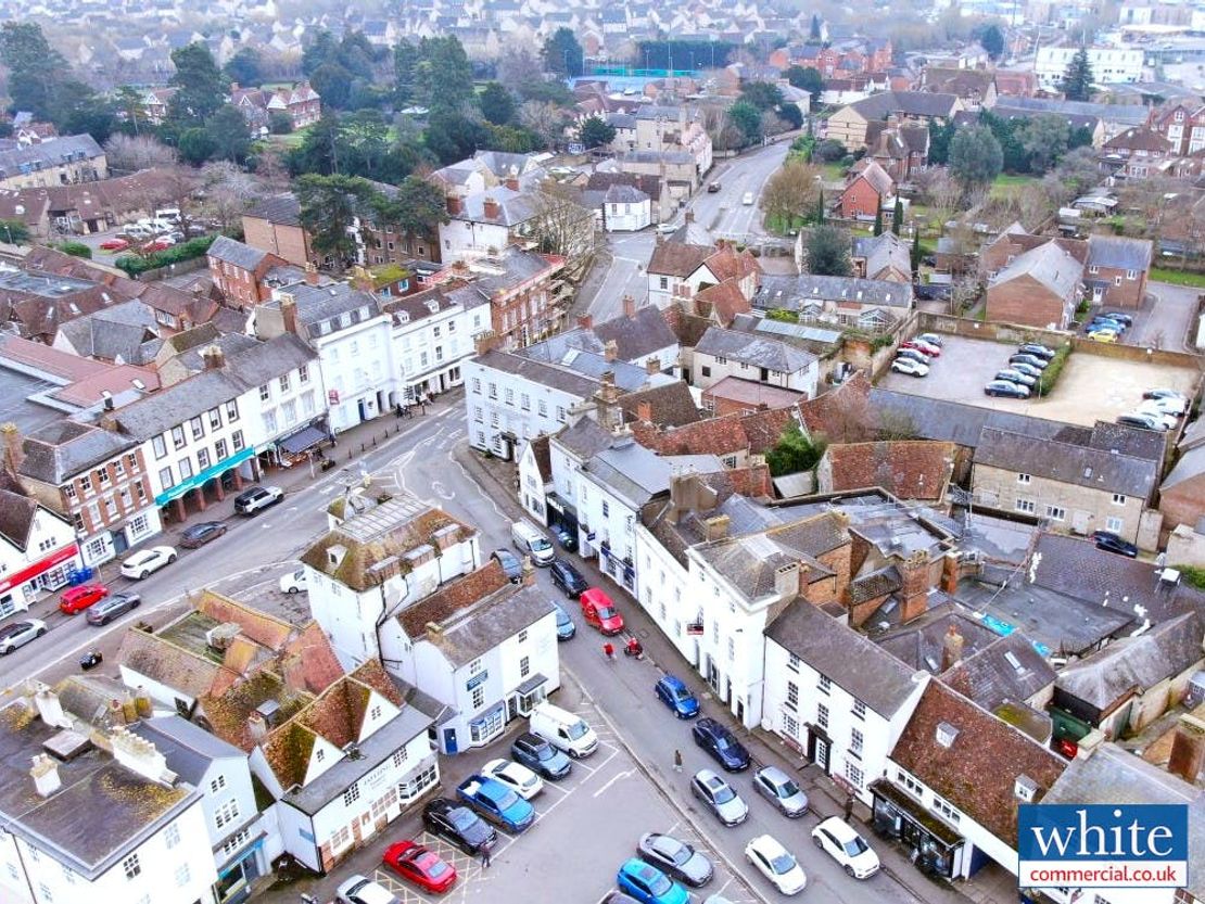 36 Market Square, Bicester, OX26 6AG