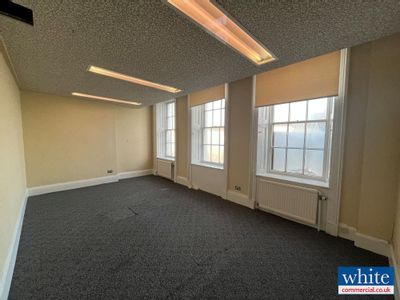 Property Image for 36 Market Square, Bicester, OX26 6AG