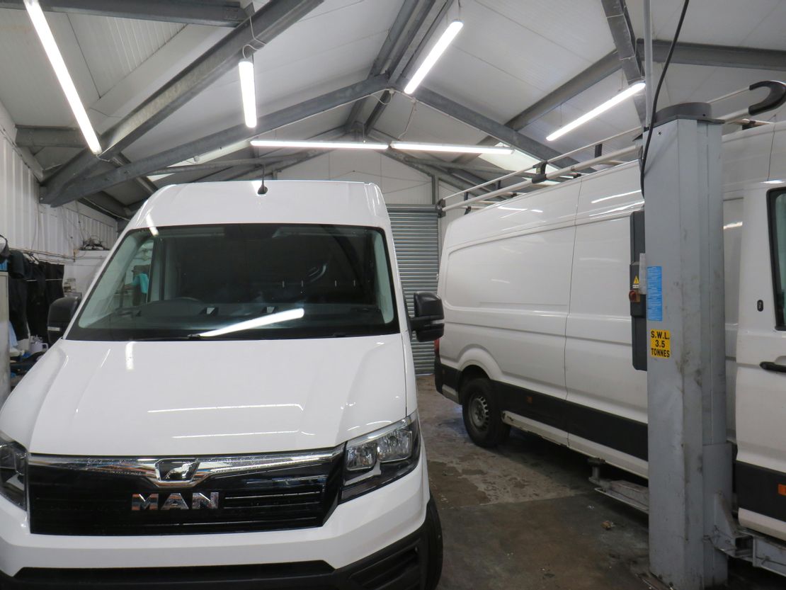 Unit 9 Taplins Court, Taplins Farm Lane, Hartley Wintney, RG27 8XU