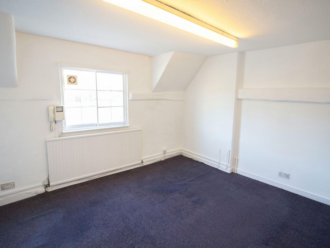 Crown House, London Road, Loudwater, HP10 9TJ