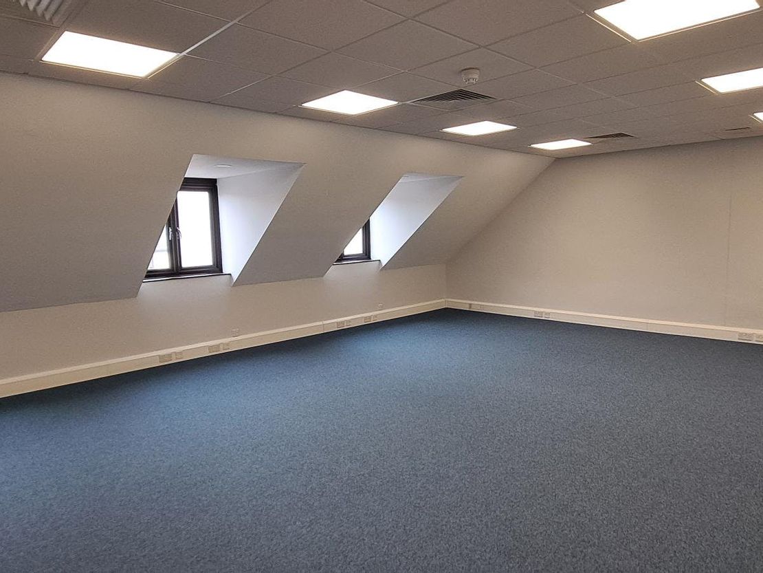 Anchor House (First Floor), 50 High Street, Bagshot, GU19 5AW