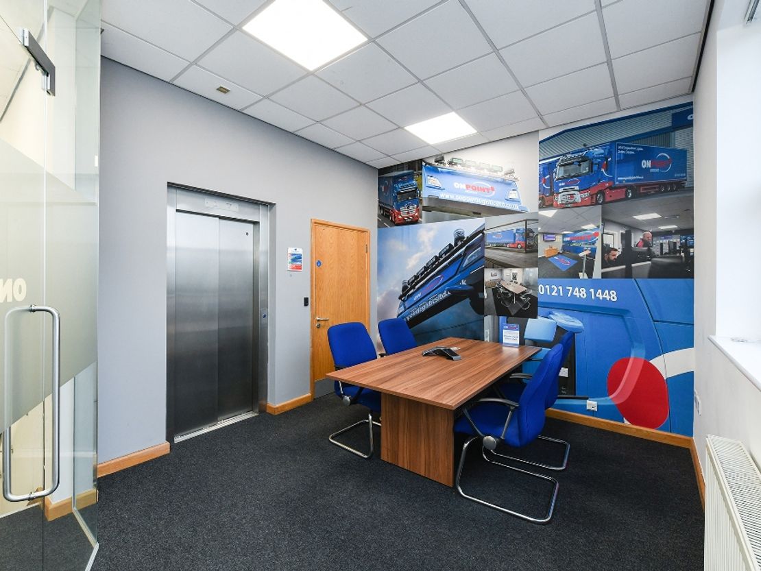 Unit C2, Centre 38, Barton Business Park, Burton on Trent, Staffordshire, DE13 8BX