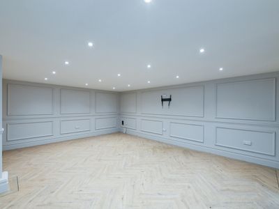 Property Image for Unit 1 Main Bright Walk, Main Bright Walk, Mansfield, Nottinghamshire, NG19 7GL