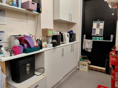 Property Image for Vicarage Field - Shopping Centre, 28a High Street, Hailsham, East Sussex, BN27 1BG