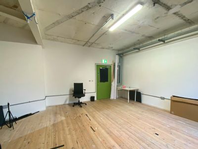 Property Image for Hat House, 32 Guildford Street, Luton, LU1 2NQ