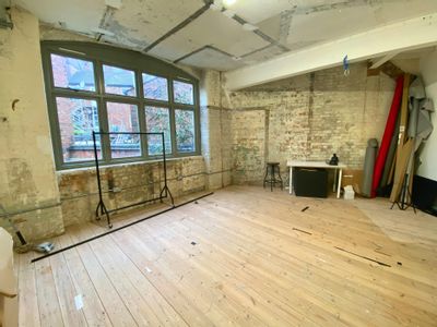 Property Image for Hat House, 32 Guildford Street, Luton, LU1 2NQ