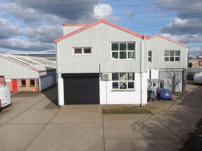 Property Image for Unit 15 Chiltern Business Village, Arundel Road, Uxbridge, UB8 2SN