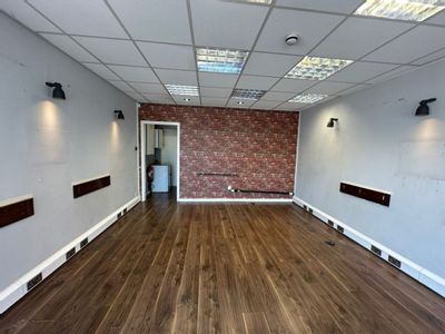 Property Image for 10 Tudor Square, West Bridgford, West Bridgford, Nottinghamshire, NG2 6BT