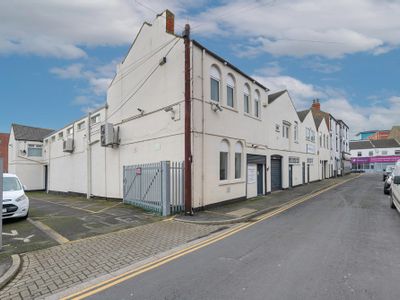 Property Image for Former Willsons Printers, 65-71 Kent Street, Grimsby, Lincolnshire, DN32 7BE
