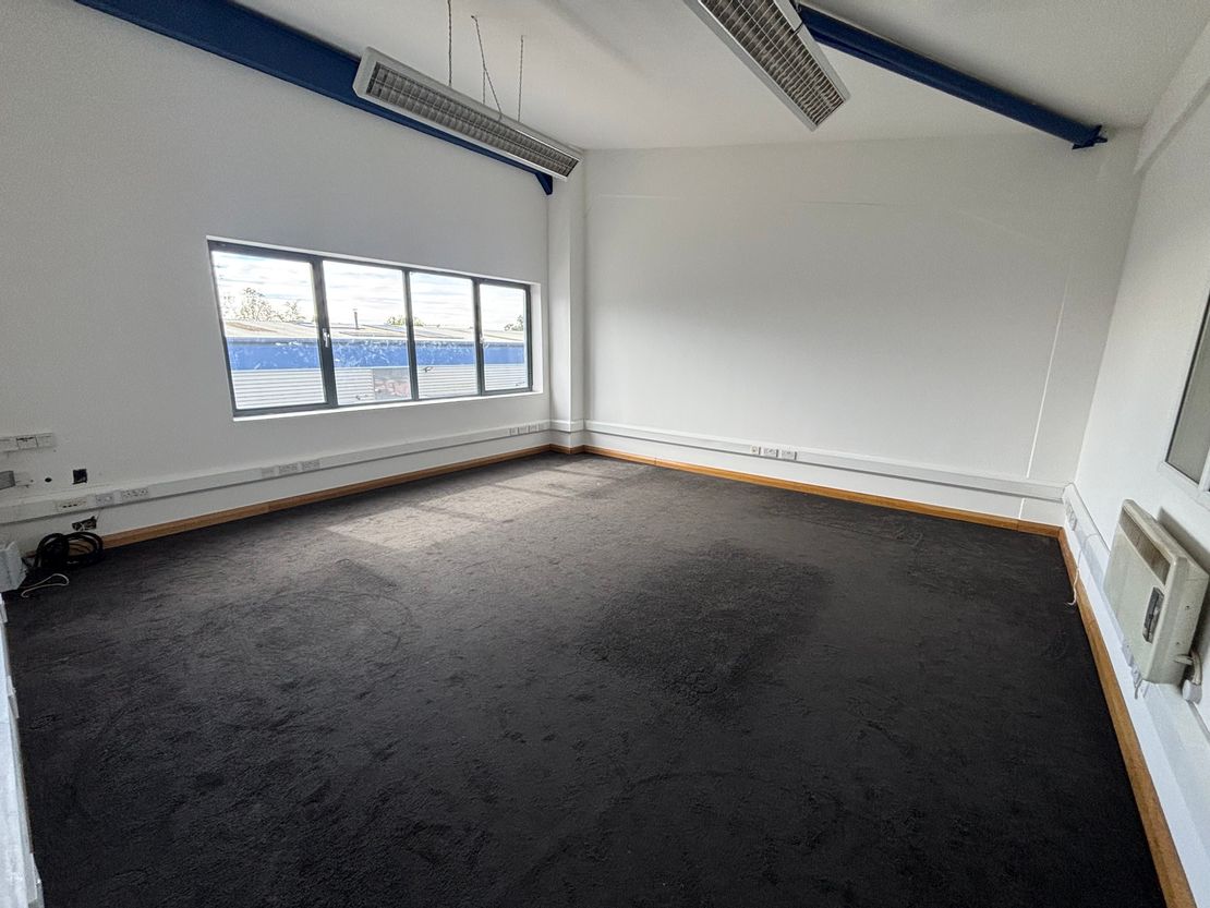 Unit 12, Vale Industrial Park, 170 Rowan Road, London, Greater London, SW16 5BN