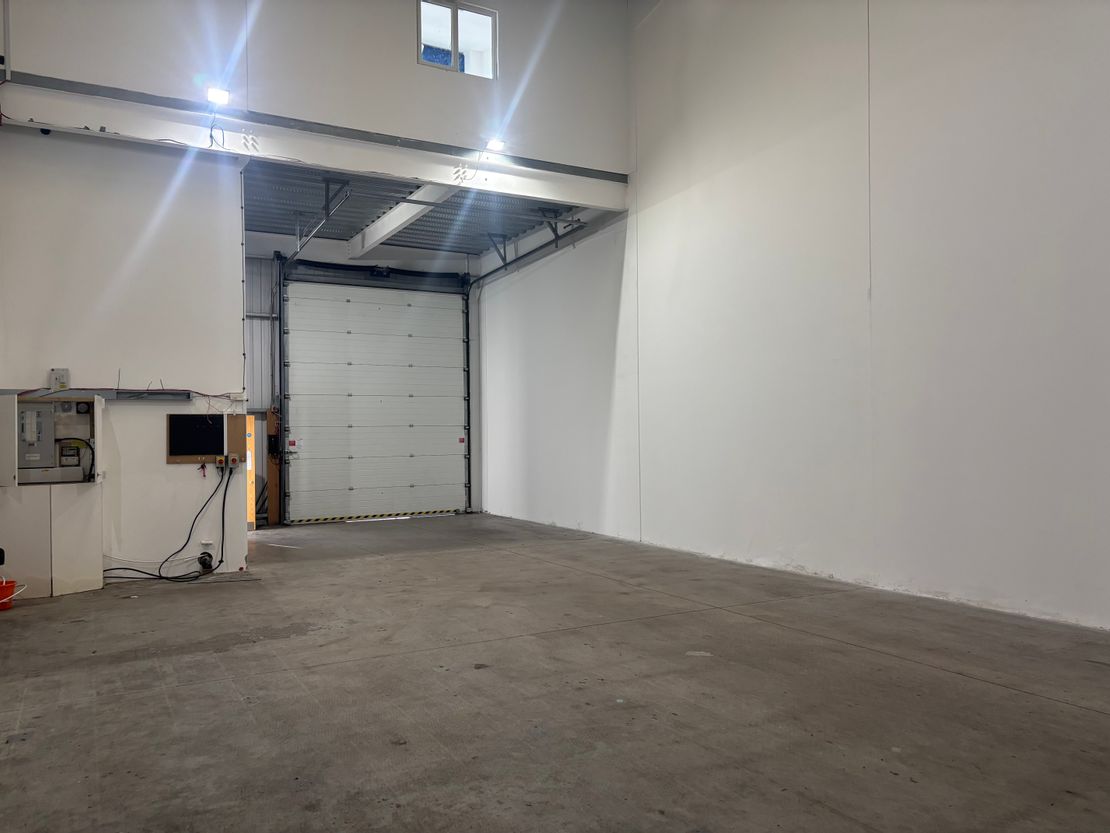 Unit 12, Vale Industrial Park, 170 Rowan Road, London, Greater London, SW16 5BN