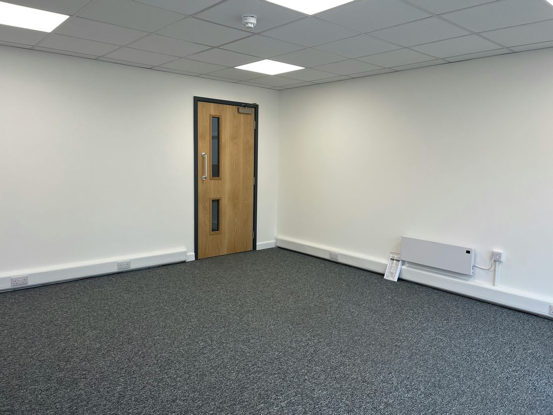 Unit 11 Century Court,Westcott Venture Park, Unit 11 Century Court,Westcott Venture Park, Aylesbury, HP18 0XB