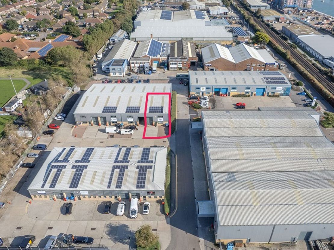 Unit B8, Dolphin Enterprise Centre, Evershed Way, Shoreham, BN43 6QB