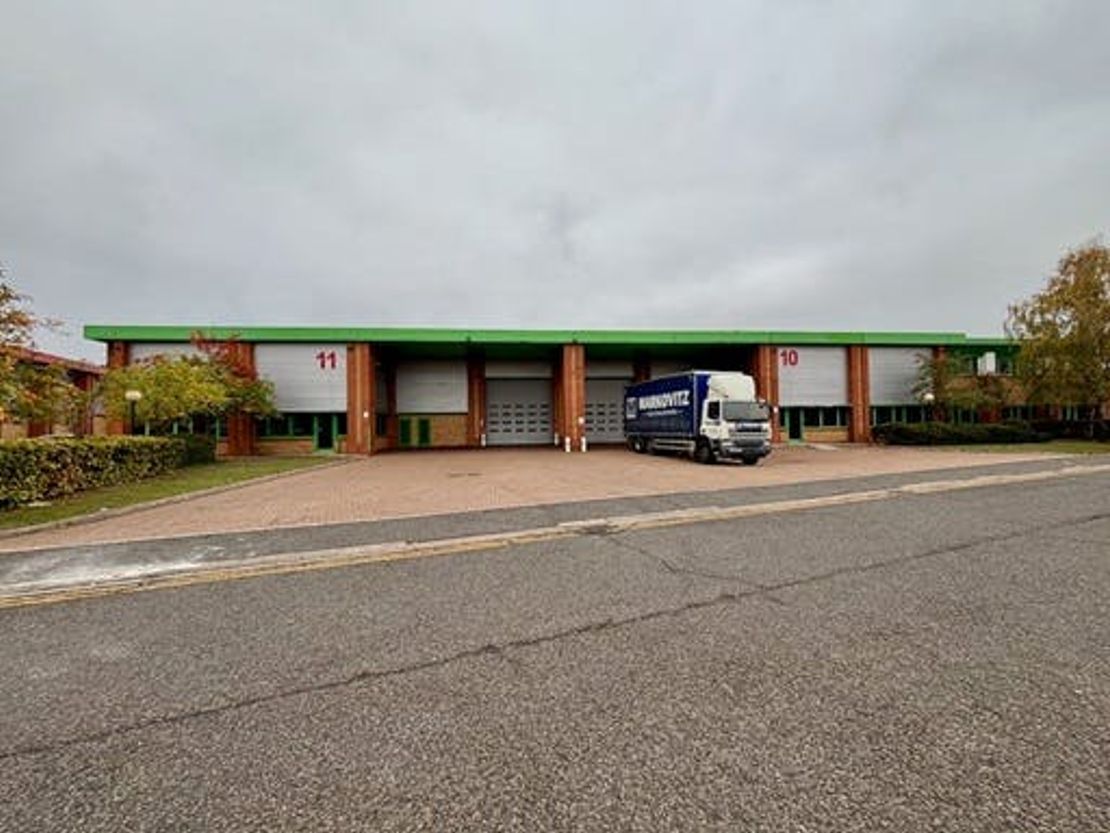 Units 10 & 11, St. Martins Business Centre, St. Martins Way, Bedford, MK42 0LF