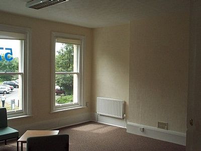 Property Image for First Floor, 57 Lynchford Road, Farnborough, GU14 6EJ