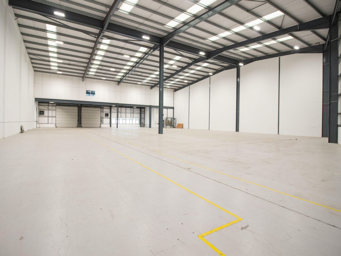 Unit 2 Slough Interchange Industrial Estate, Whittenham Close, Slough, SL2 5EP