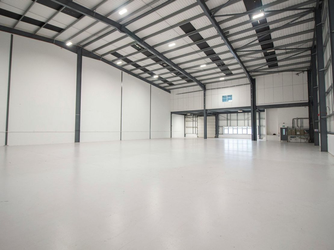 Unit 1 Slough Interchange Industrial Estate, Whittenham Close, Slough, SL2 5EP